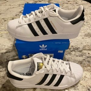 adidas Superstar Sneakers